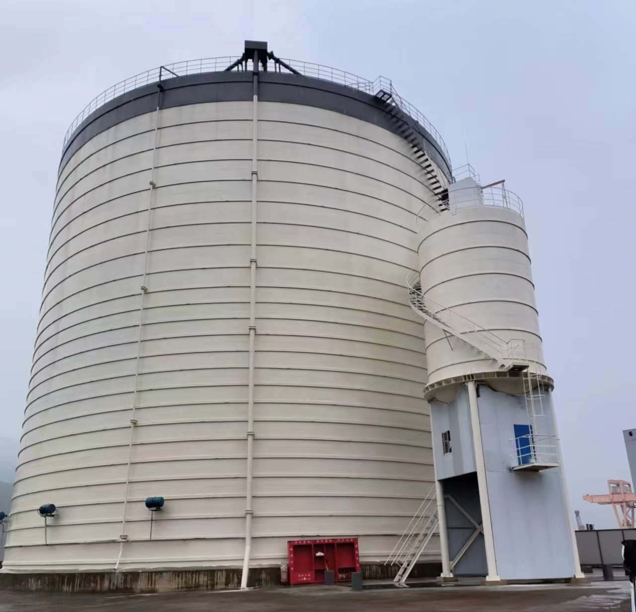 新罗10万吨水泥钢板库